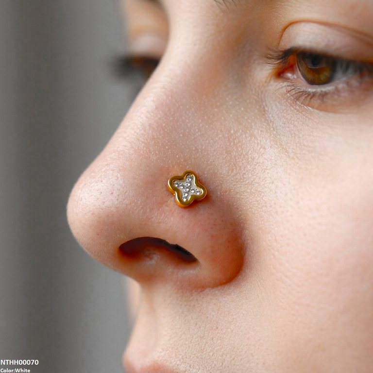 NTHH00070 XAS Clover Flower Stainless Steel Nose Pin - NTHH