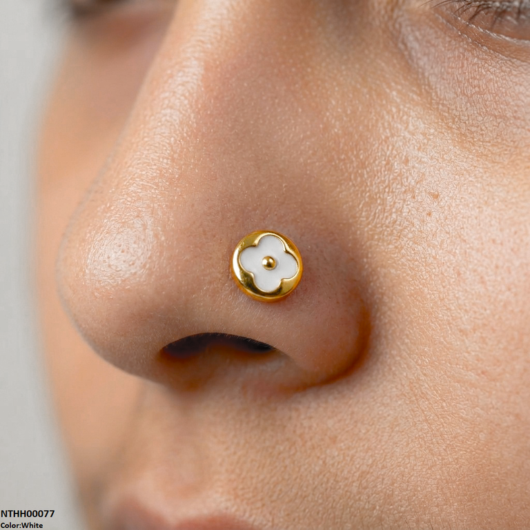 NTHH00077 XAS Round Clover Flower Stainless Steel Nose Pin - NTHH